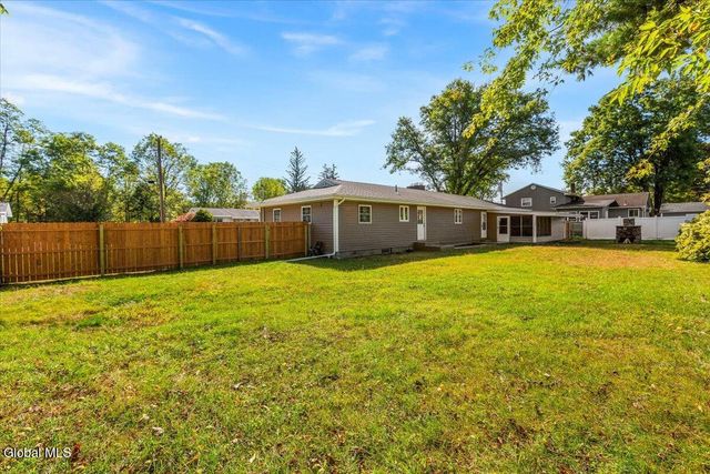 82 N Lincoln Street, Schaghticoke, NY 12118