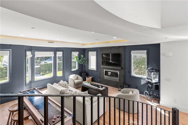 515 Tustin Ave, Newport Beach, CA 92663