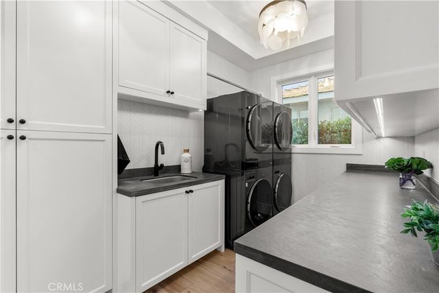 515 Tustin Ave, Newport Beach, CA 92663