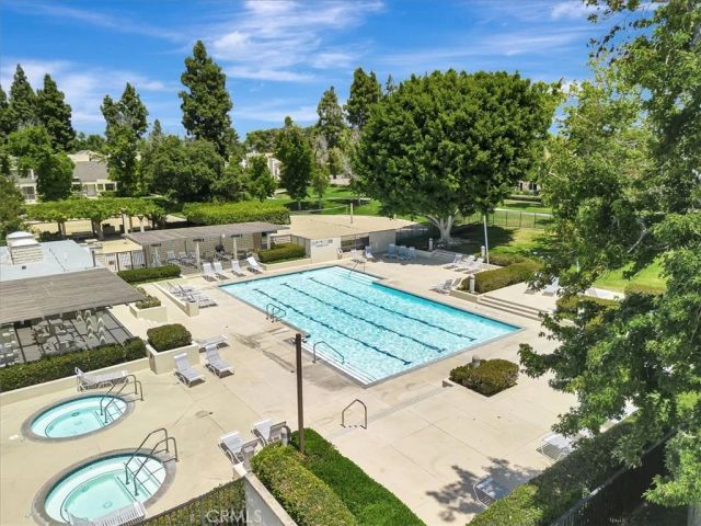 54 E Chardonnay, Irvine, CA 92614