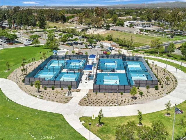 54 E Chardonnay, Irvine, CA 92614