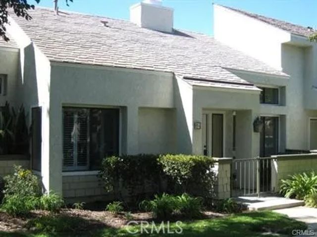 54 E Chardonnay, Irvine, CA 92614