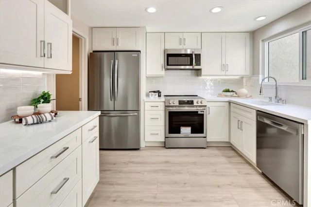 54 E Chardonnay, Irvine, CA 92614