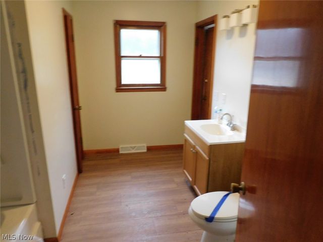 1790 Dadeyville Road, Austinburg, OH 44010