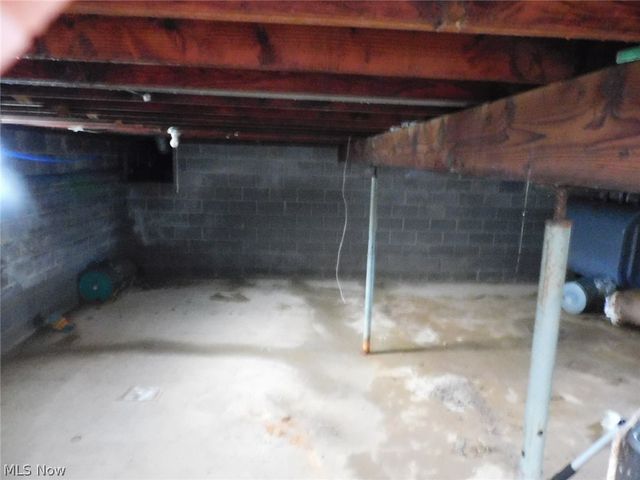 1790 Dadeyville Road, Austinburg, OH 44010
