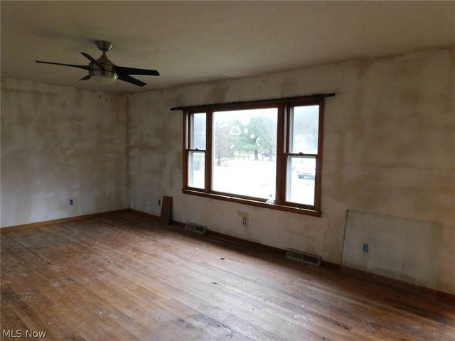 1790 Dadeyville Road, Austinburg, OH 44010