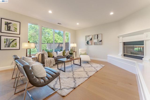 4778 Westwood Ct, Dublin, CA 94568