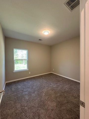 22525 E Shorewood Loop Loop E, Huffman, TX 77336