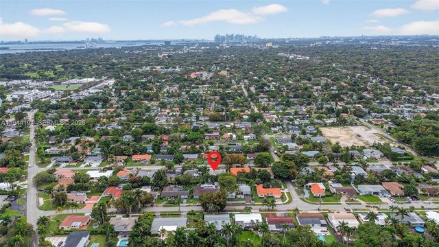 425 NE 114th St, Miami, FL 33161