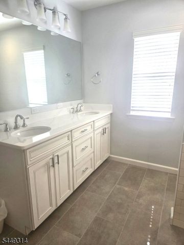 208 Yvonne Way, Greenwich Twp., NJ 08886