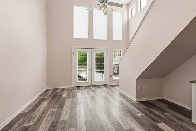 5111 Manett Street 207, Dallas, TX 75206