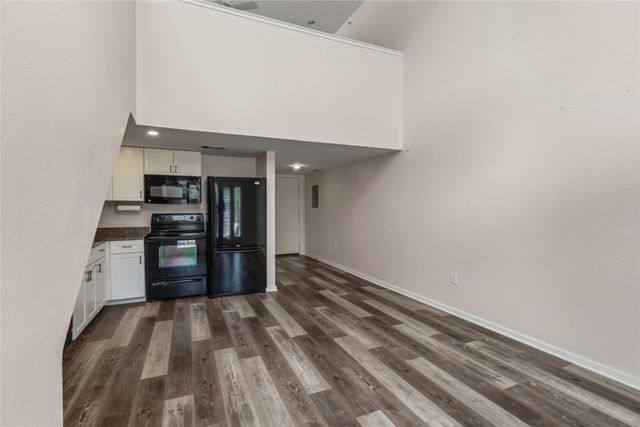 5111 Manett Street 207, Dallas, TX 75206