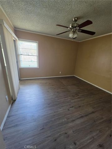 520 Country Club Lane, San Bernardino, CA 92404