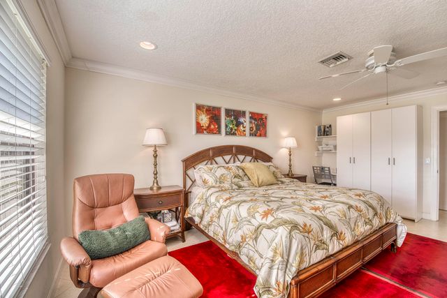 6242 Brandon Street, Palm Beach Gardens, FL 33418