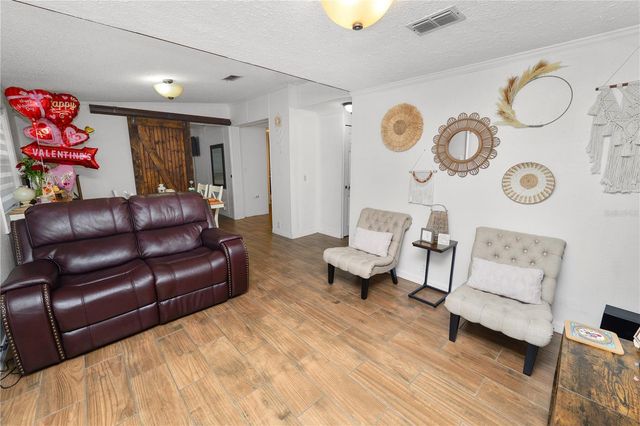 18 CRESCENT RIDGE ROAD, Davenport, FL 33837