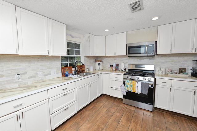 18 CRESCENT RIDGE ROAD, Davenport, FL 33837