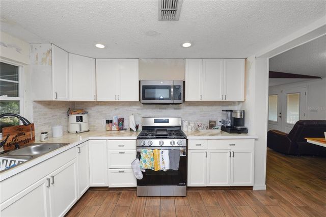 18 CRESCENT RIDGE ROAD, Davenport, FL 33837