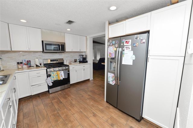 18 CRESCENT RIDGE ROAD, Davenport, FL 33837