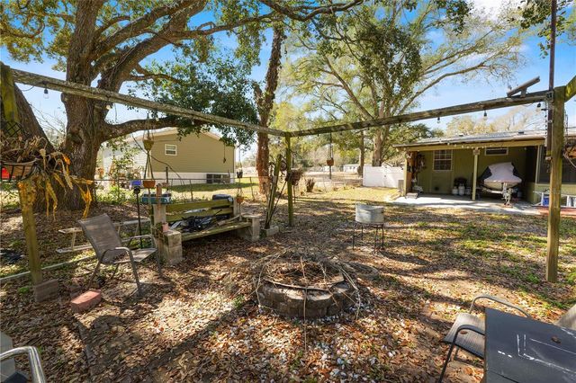 18 CRESCENT RIDGE ROAD, Davenport, FL 33837