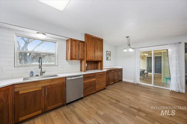 738 Aspenwood Lane, Twin Falls, ID 83301