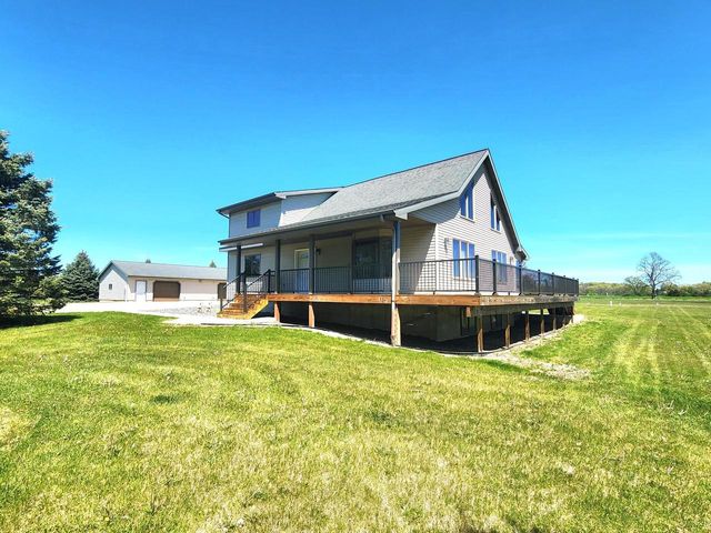 N6526 State Road 22, Pardeeville, WI 53954