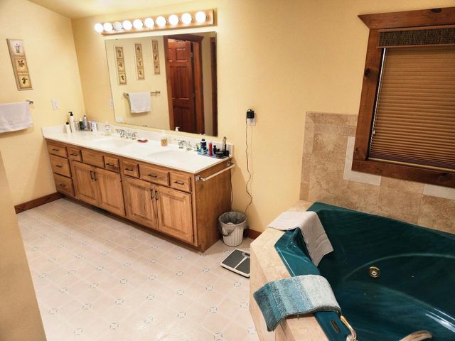 N6526 State Road 22, Pardeeville, WI 53954