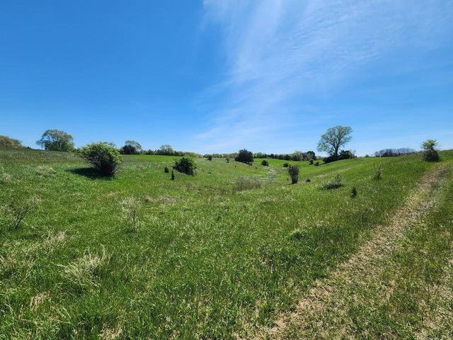 N6526 State Road 22, Pardeeville, WI 53954