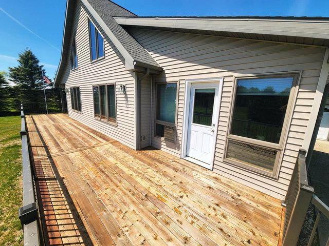 N6526 State Road 22, Pardeeville, WI 53954