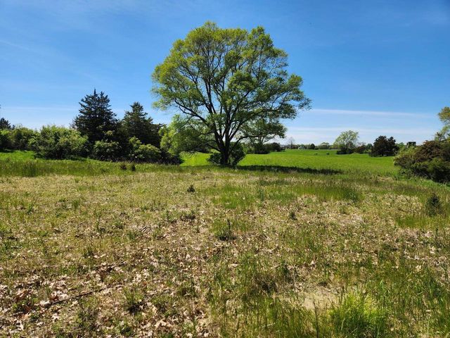 N6526 State Road 22, Pardeeville, WI 53954