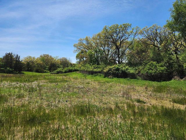 N6526 State Road 22, Pardeeville, WI 53954