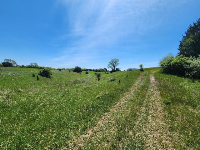 N6526 State Road 22, Pardeeville, WI 53954