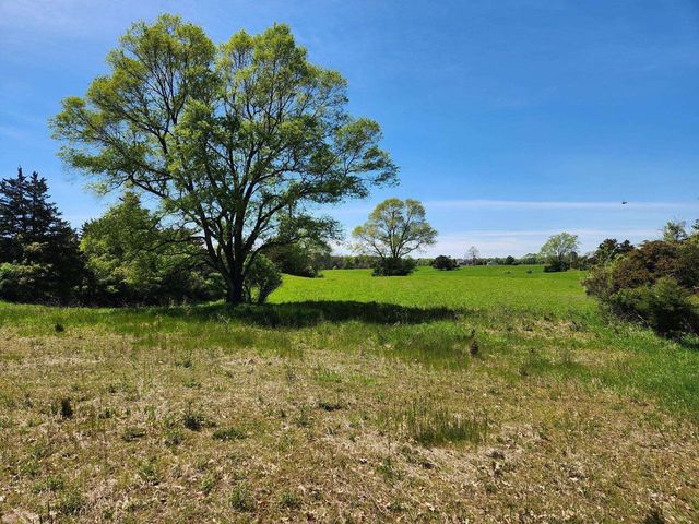 N6526 State Road 22, Pardeeville, WI 53954