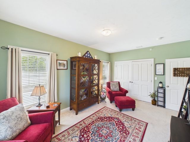 1429 Main Street 5E, Walpole, MA 02081