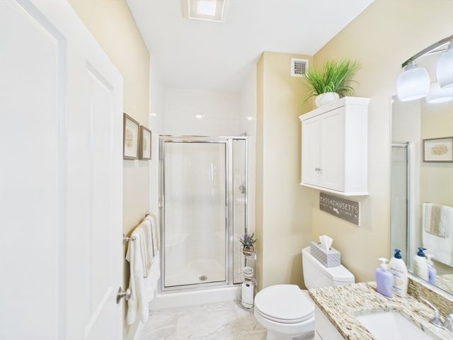 1429 Main Street 5E, Walpole, MA 02081