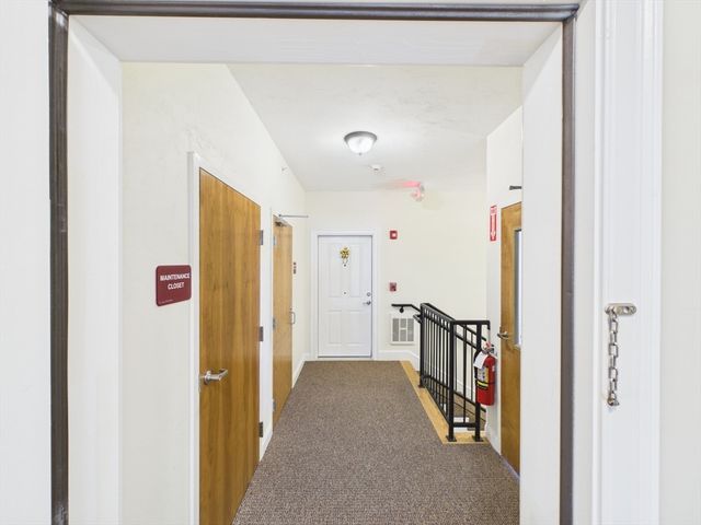 1429 Main Street 5E, Walpole, MA 02081