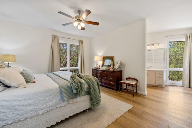 623 Sunfish ST, Lakeway, TX 78734