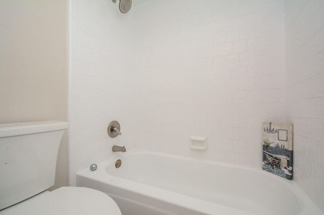 10 Heathstone Place, The Woodlands, TX 77381