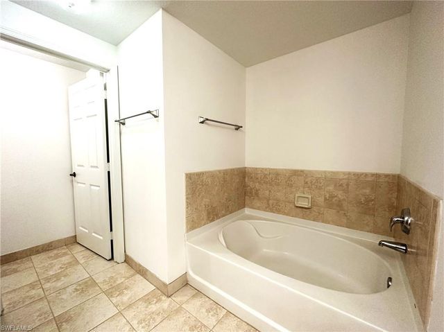 10101 Villagio Palms WAY 206, Estero, FL 33928