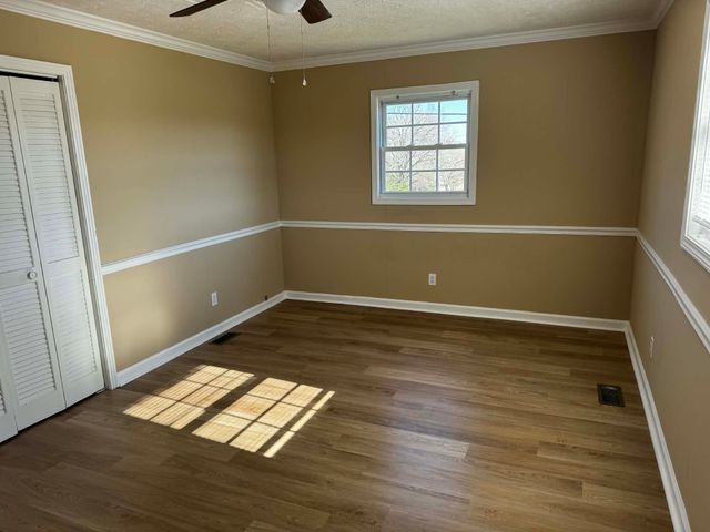 3021 Thompson Ln, Westmoreland, TN 37186