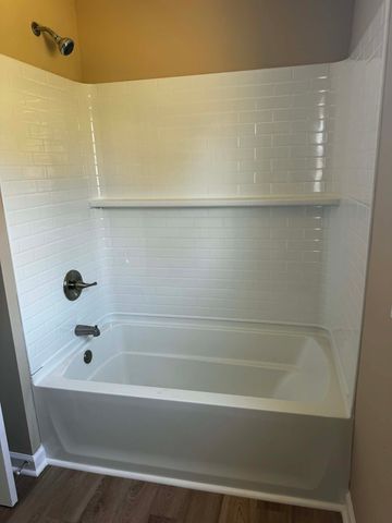 3021 Thompson Ln, Westmoreland, TN 37186