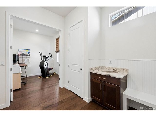 9551 Eagle River St, Littleton, CO 80125