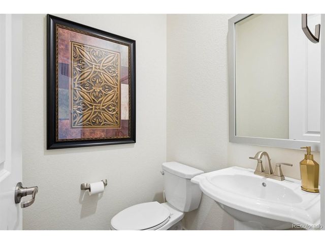 9551 Eagle River St, Littleton, CO 80125