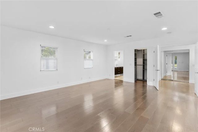 22904 Calvert Street, Woodland Hills, CA 91367