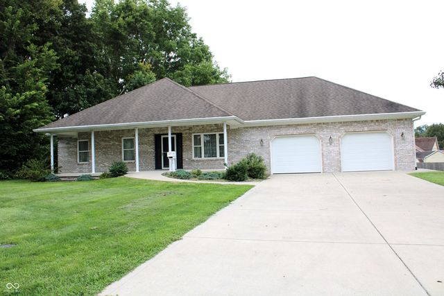 99 Center Court, Franklin, IN 46131