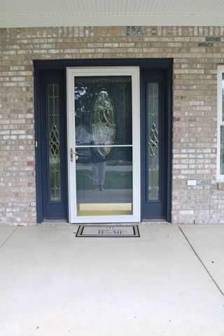 99 Center Court, Franklin, IN 46131