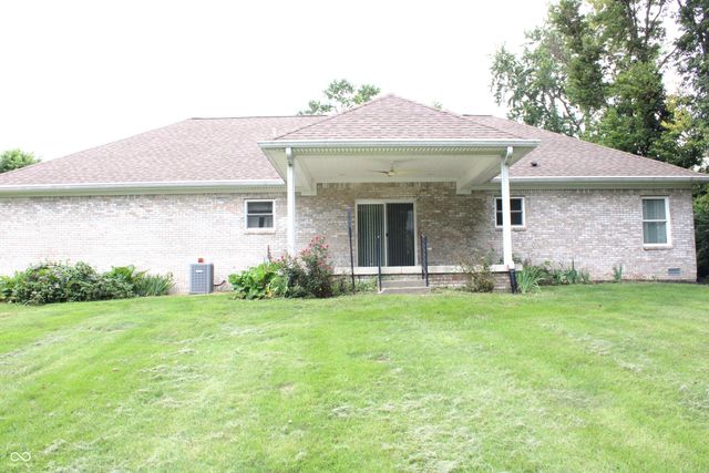 99 Center Court, Franklin, IN 46131
