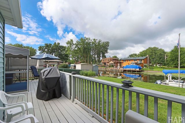 614 Livingston Street, Mchenry, IL 60050