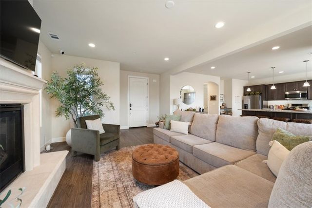 3004 Arezzo, San Luis Obispo, CA 93401