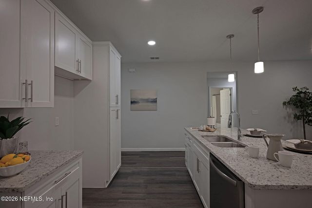 9624 GROVE HILL Lane, Jacksonville, FL 32222