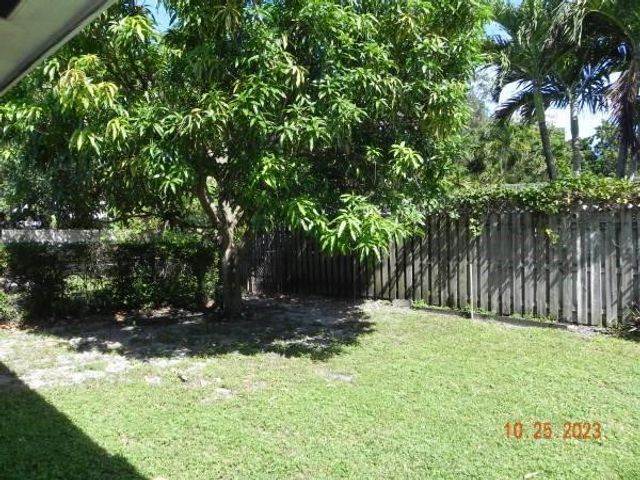 819 N Highland Drive, Hollywood, FL 33021
